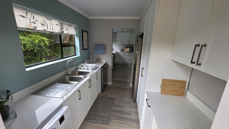 3 Bedroom Property for Sale in Dwarswegstrand Western Cape